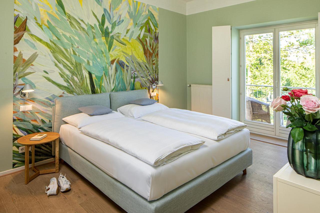 Seehotel Hubertushof Velden am Worthersee Bagian luar foto