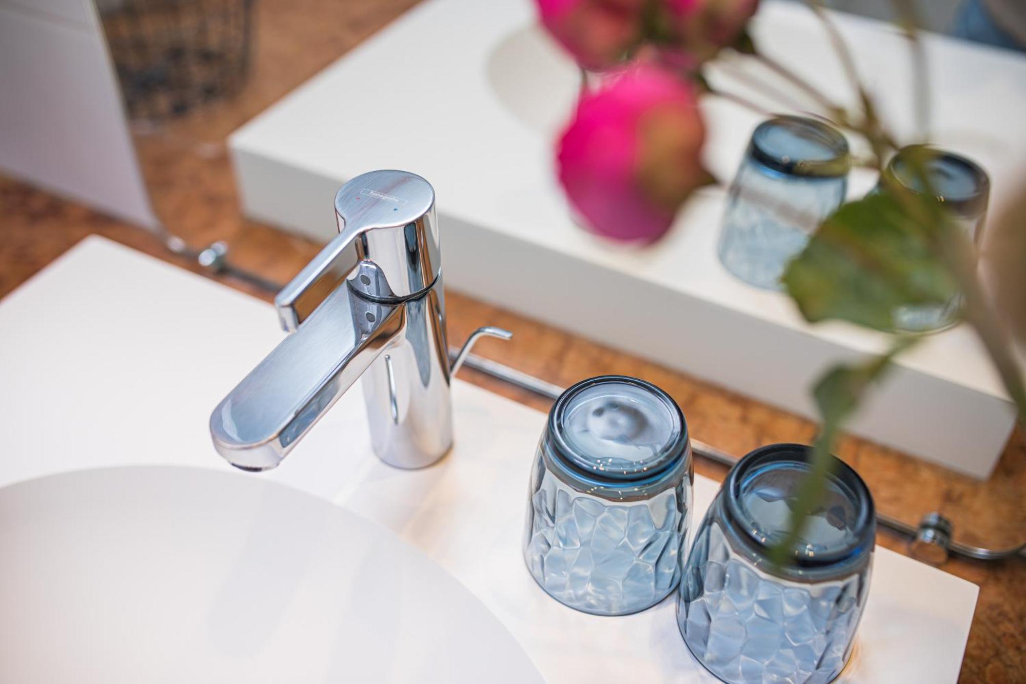 Seehotel Hubertushof Velden am Worthersee Bagian luar foto