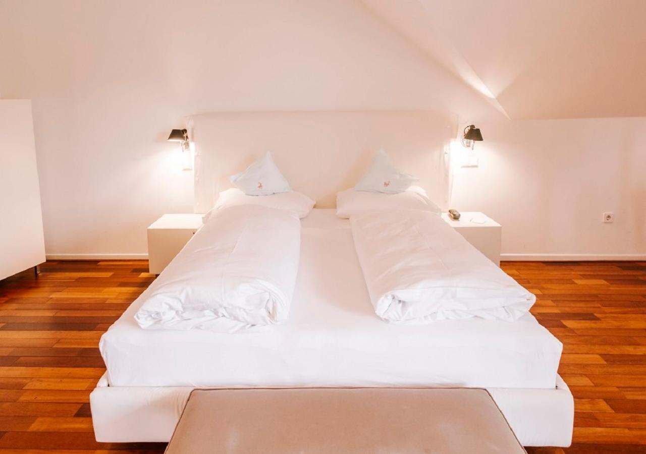 Seehotel Hubertushof Velden am Worthersee Bagian luar foto