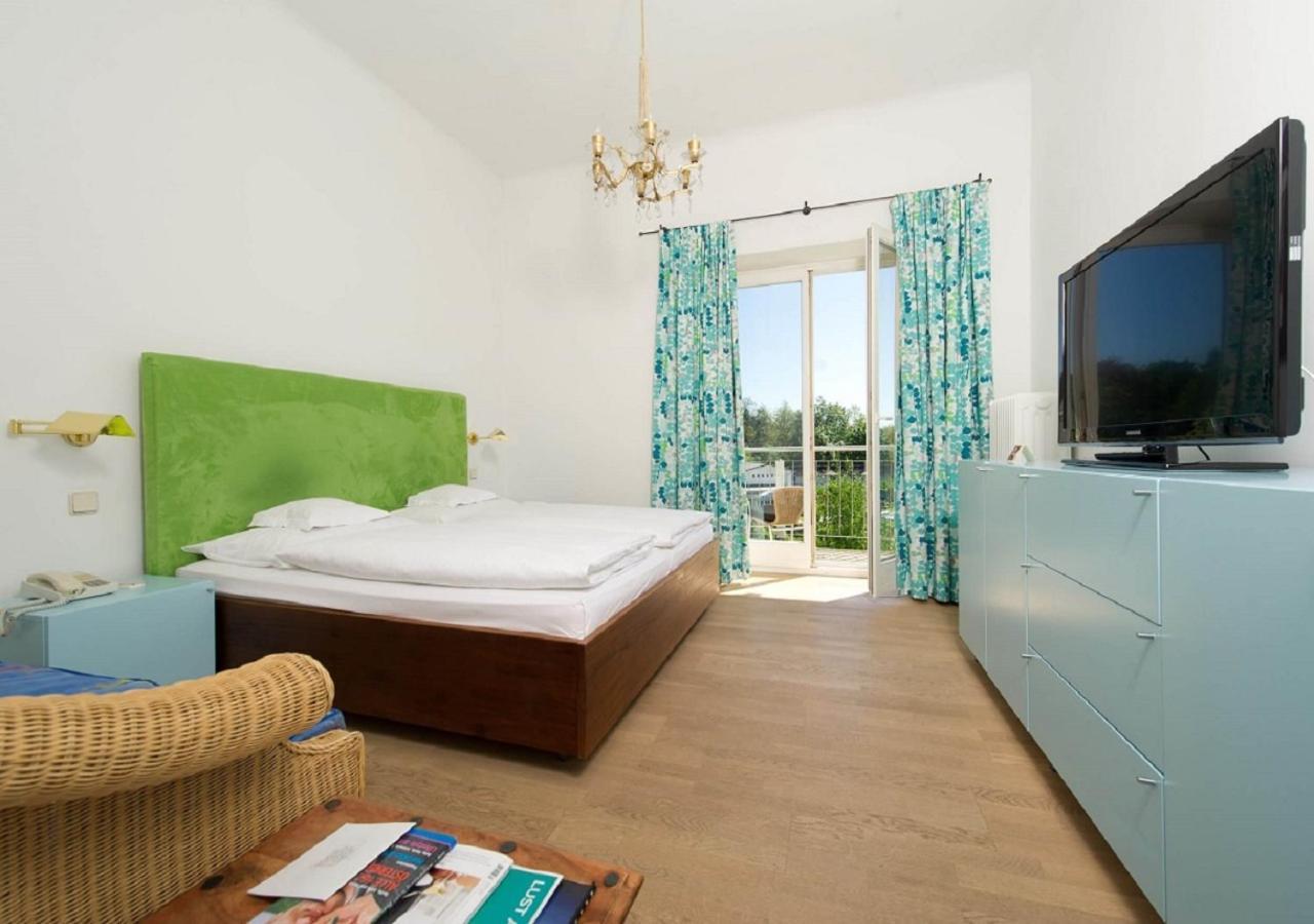 Seehotel Hubertushof Velden am Worthersee Bagian luar foto