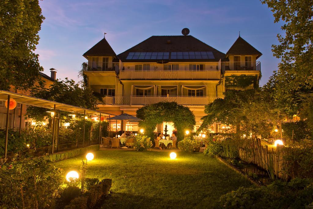 Seehotel Hubertushof Velden am Worthersee Bagian luar foto
